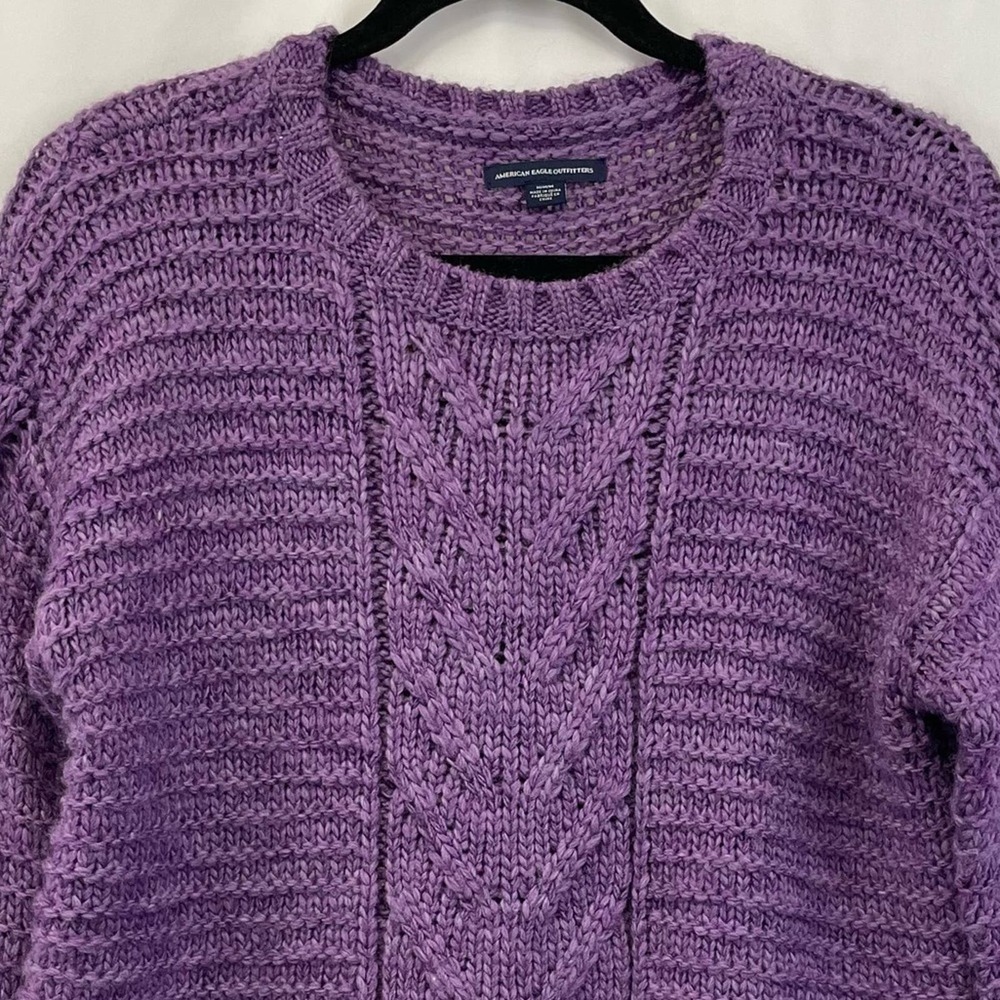 American Eagle purple wool blend knit crew neck sweater medium.